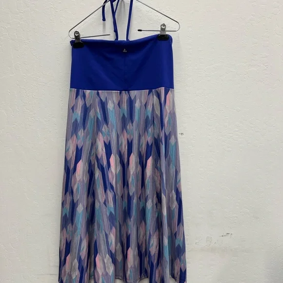 Beautiful convertible PRANA dress - Picture 8 of 8